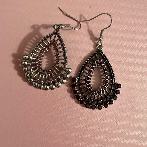 Ruby red earrings - Picture 4 of 4